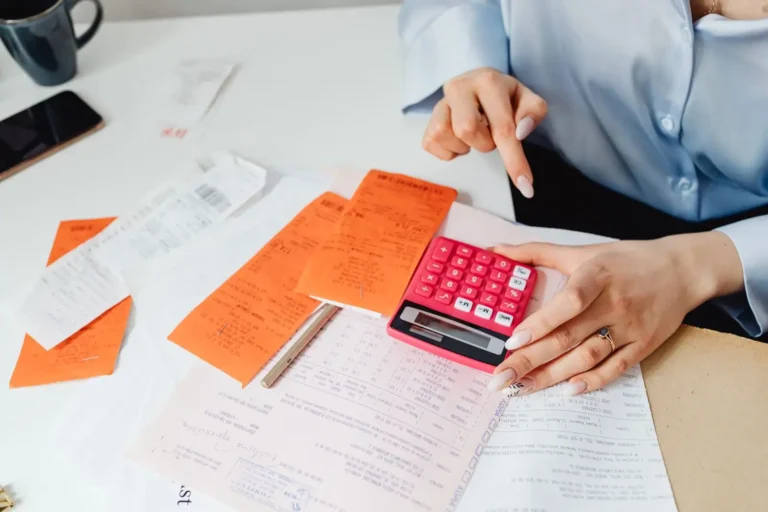 Calcul de l&rsquo;impôt aux frais réels : méthode et déclaration
