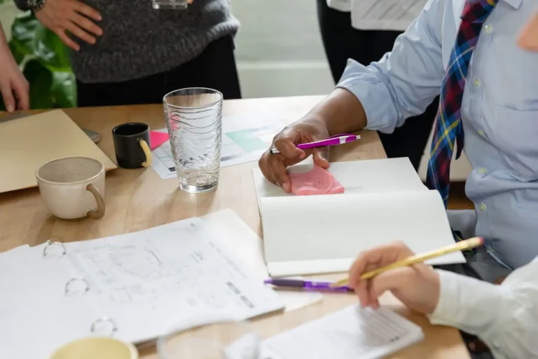 Stratégie de communication : la méthode pour passer de l&rsquo;intuition au plan