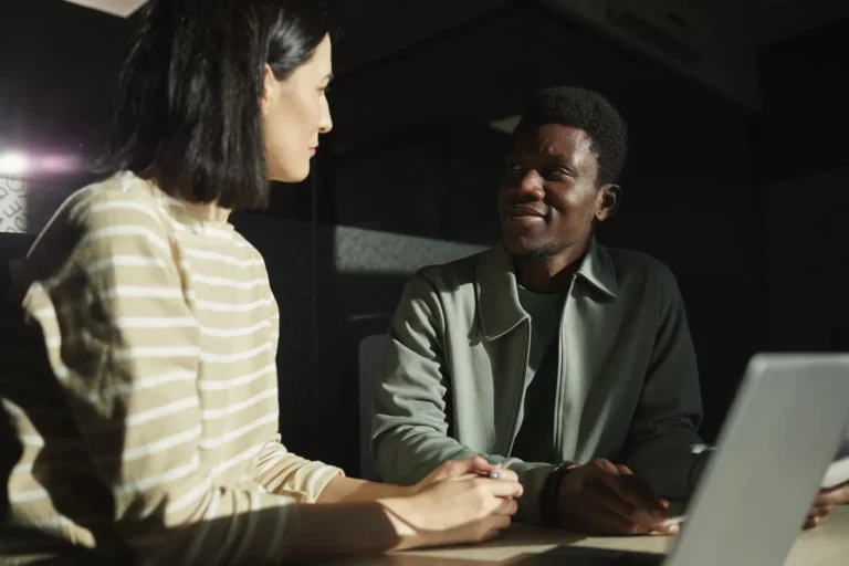 Communication assertive : s&rsquo;exprimer sans agresser ni s&rsquo;effacer