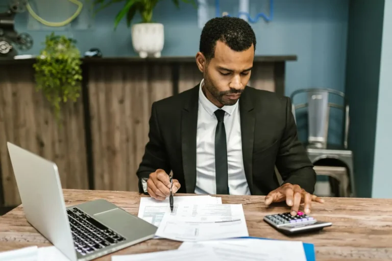 Finance d&rsquo;entreprise : le guide du dirigeant pour piloter ses comptes