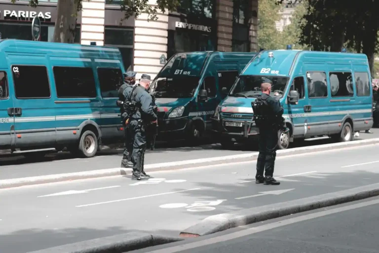 Reconversion gendarmerie : quitter l&rsquo;uniforme ou le rejoindre