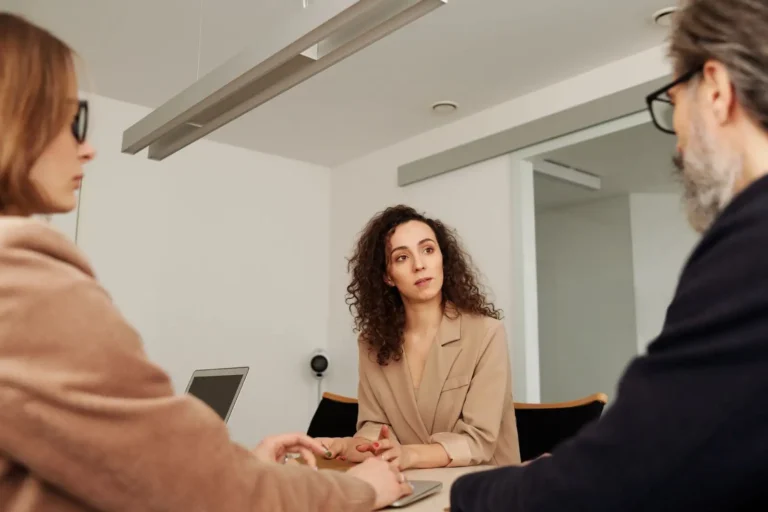 Communication verbale et non verbale : ce qui compte vraiment